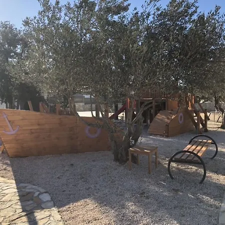 Camping Pirovac