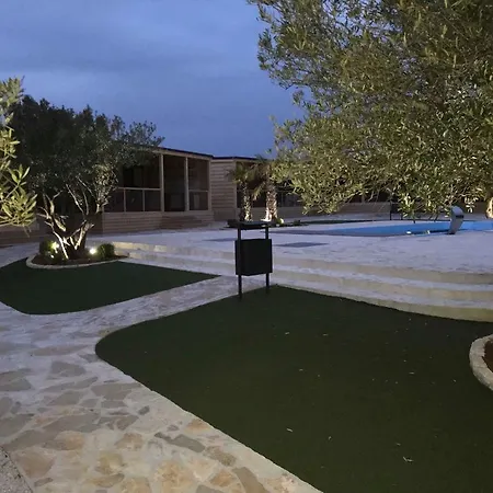 Camping Kompleks wypoczynkowy Pirovac