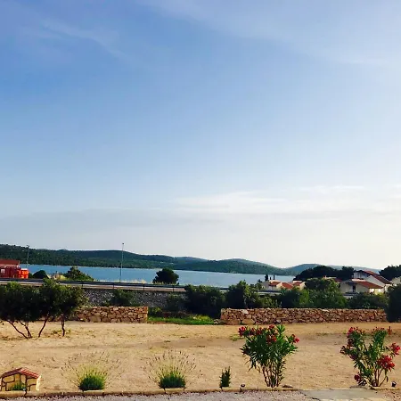 Camping Kompleks wypoczynkowy *