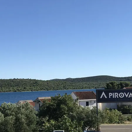 Camping Pirovac