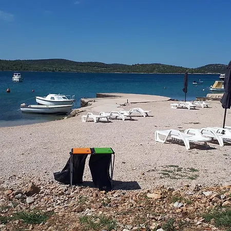 Prázdninový areál Camping Pirovac