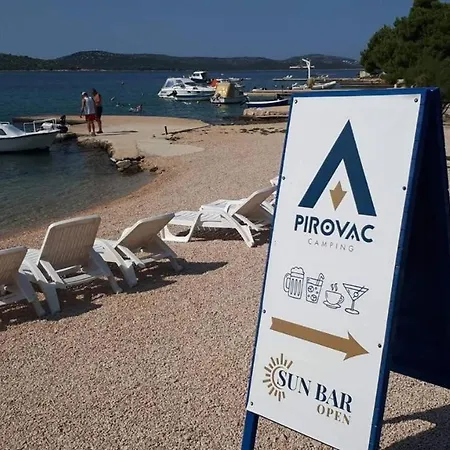 Kompleks wypoczynkowy Camping *